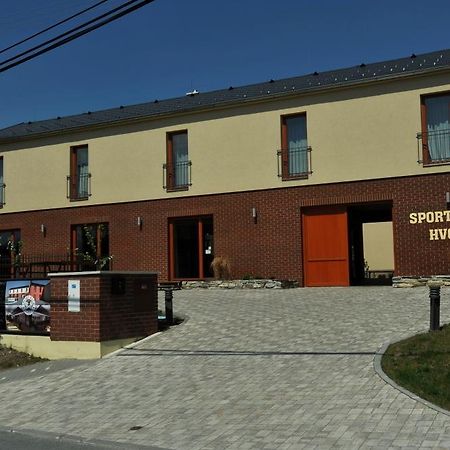 Sport Klub Hvozd Hotel Exterior foto